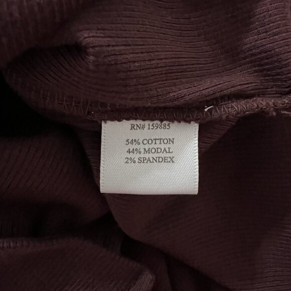 Bobi Ficus Ribbed Sweater Top Size Large Pullover Turtleneck Brandy Red Slit Hem - Picture 5 of 8